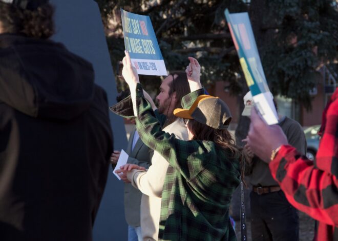 Boulder council divided ahead of vote on slowing wage increases for tipped workers